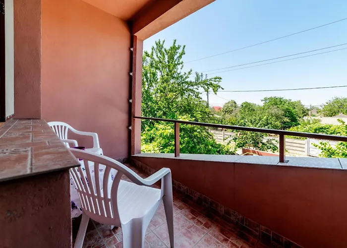 Flory De Inchiriat Pensión Eforie Nord