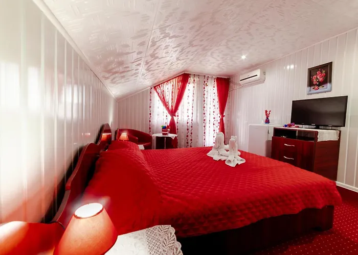 Pensión Flory De Inchiriat