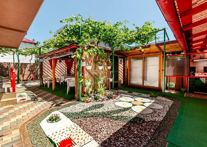 Pensión Flory De Inchiriat