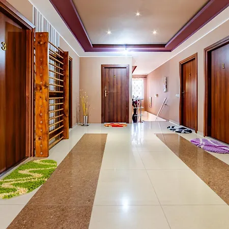 De Inchiriat Flory Guest house