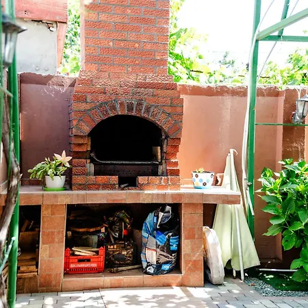Guest house De Inchiriat Flory
